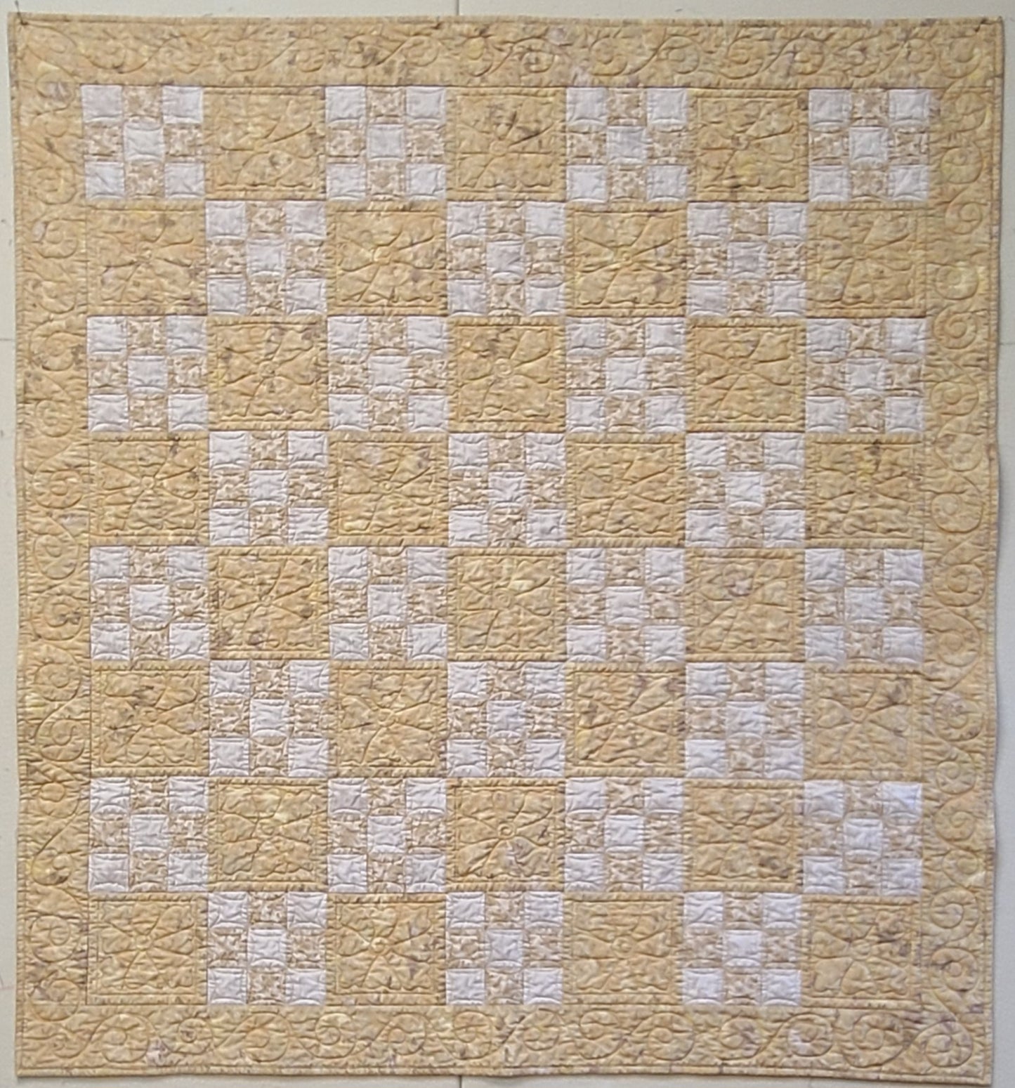 Baby Quilt Gold